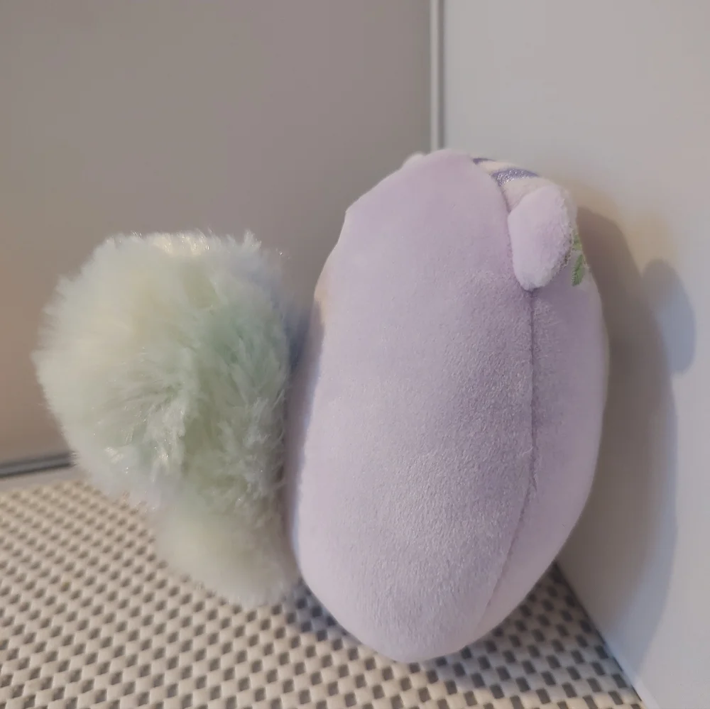 Squishmallows sydnee squirrel